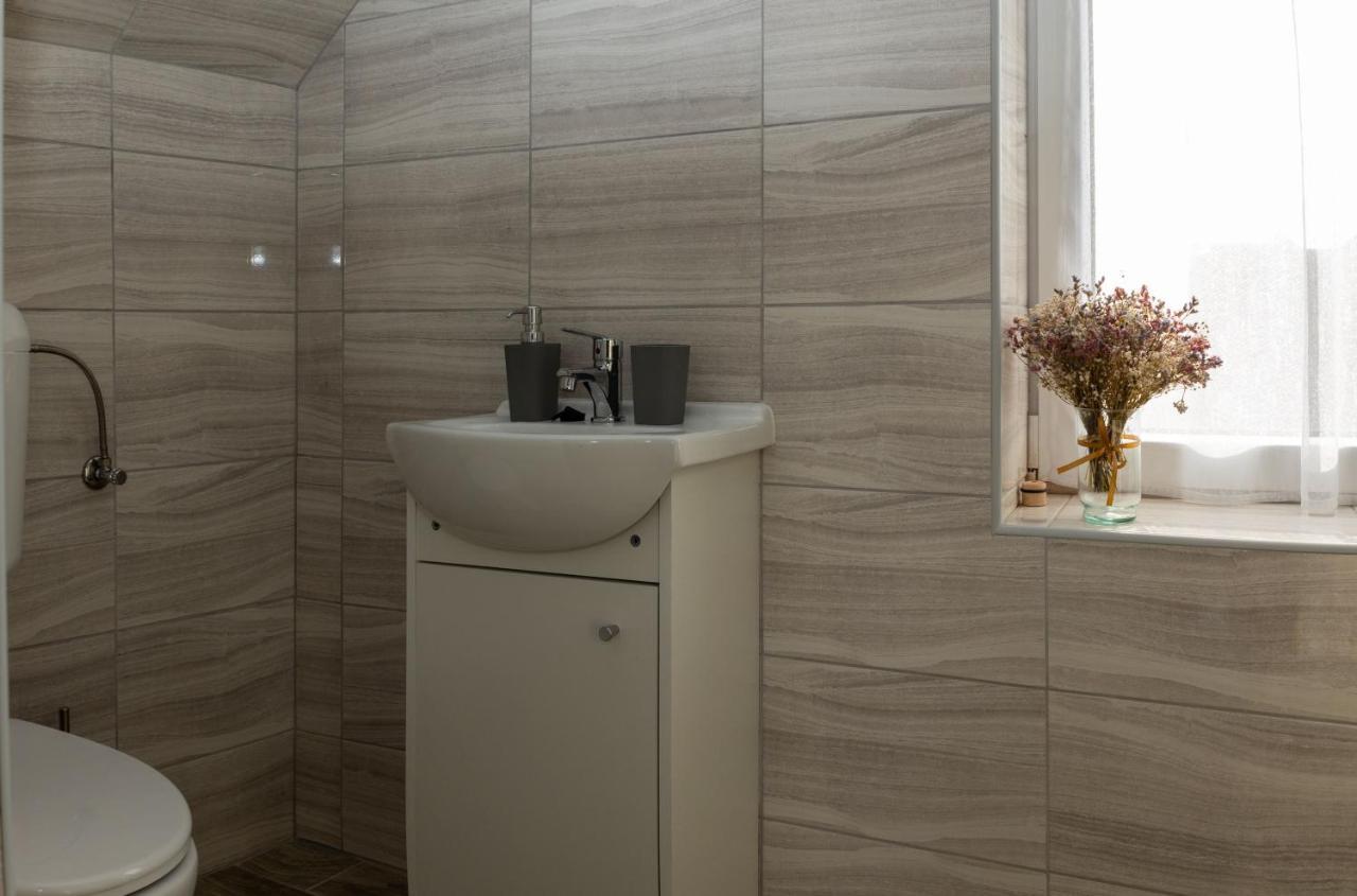 Takacs Pince Apartman Hajos Exterior photo