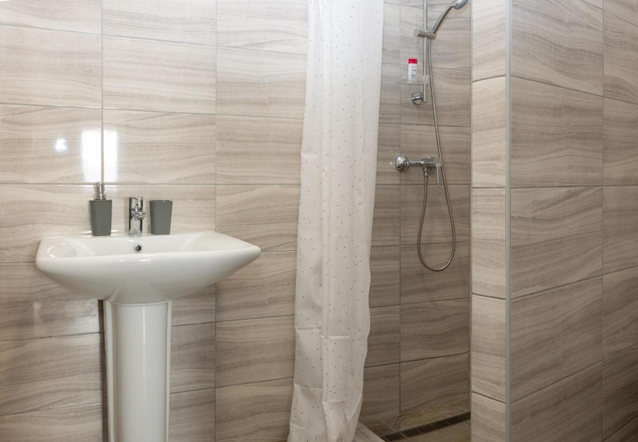 Takacs Pince Apartman Hajos Exterior photo